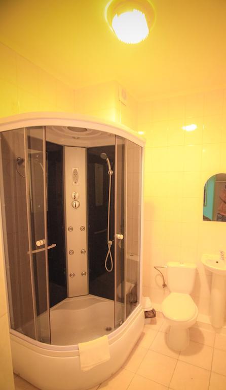 Formula 1 Motel İvano-Frankivsk Oda fotoğraf