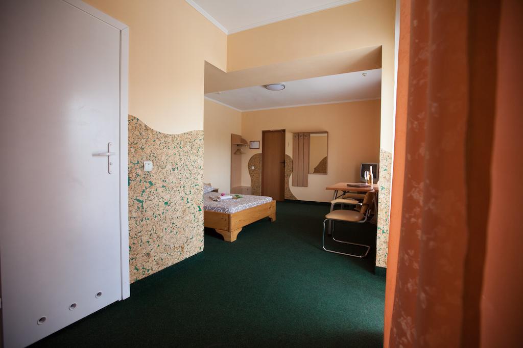 Formula 1 Motel İvano-Frankivsk Oda fotoğraf